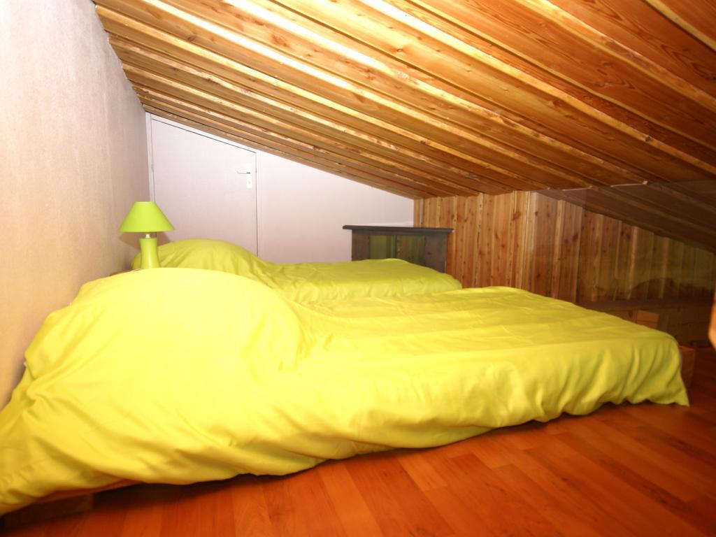 Cosy Holiday Home With Garden In Walscheid Esterno foto